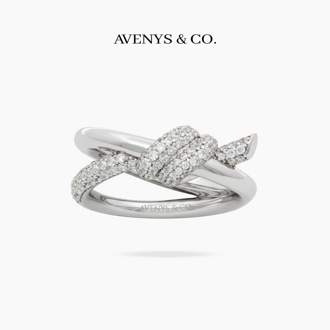 Love Knot Ring with White Round Stone – on White Gold