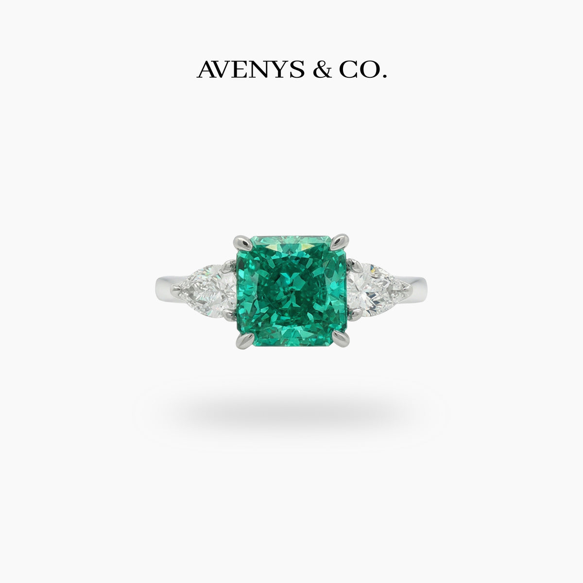 Sea Trilogy Ring with Green Pear Stone – on White Gold