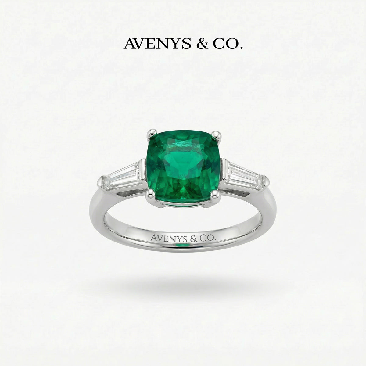 Princess Trilogy Ring with Green Princess Stone – on White Gold