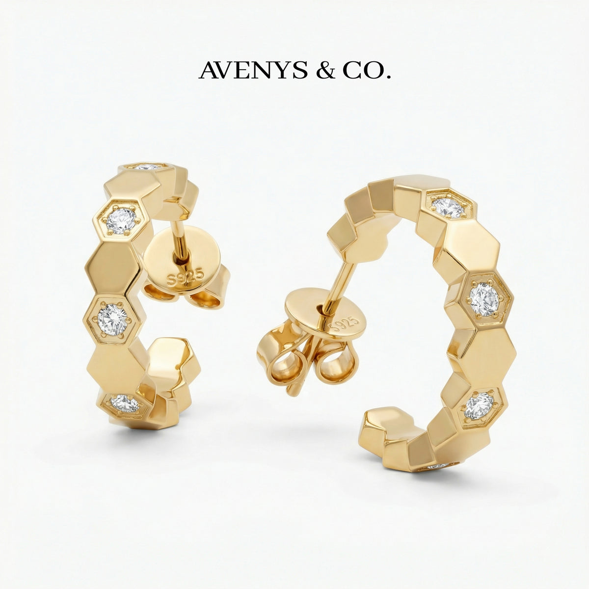 Honeycomb Earrings with White Round Stone – on Yellow Gold