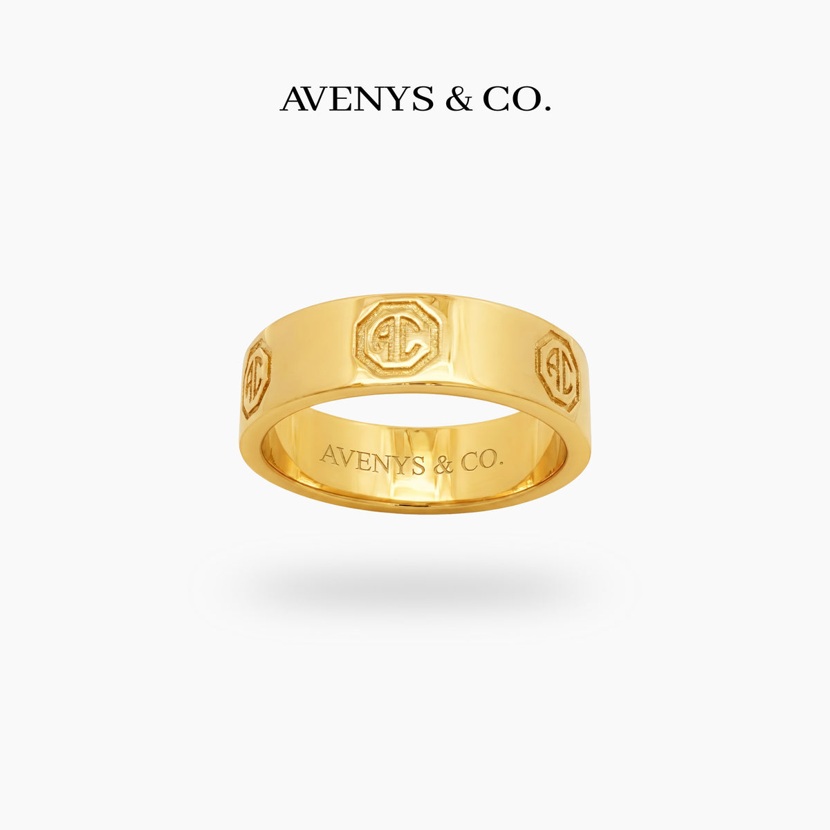 Halo Classic Ring – on Yellow Gold