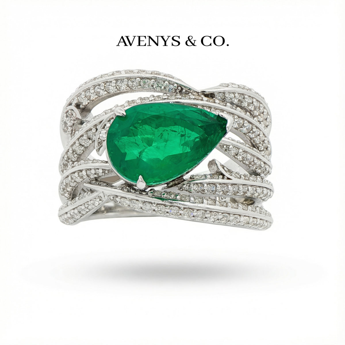 Ribbon Classic Ring with Green Oval Stone – on White Gold