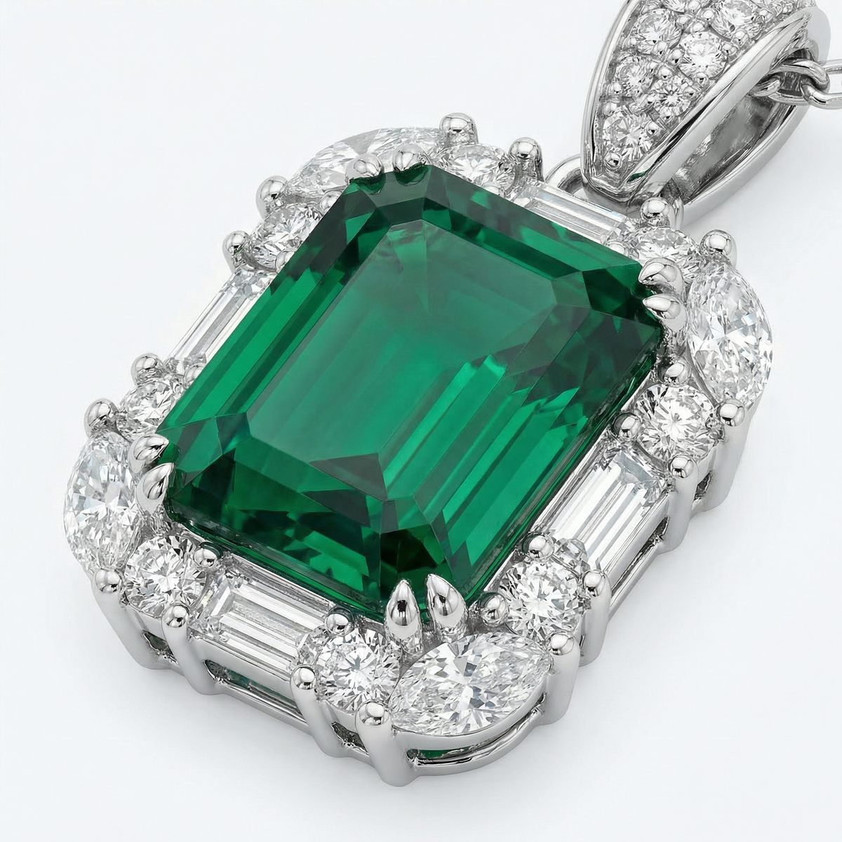 Eden Frame Necklace with Green Radiant Stone – on White Gold