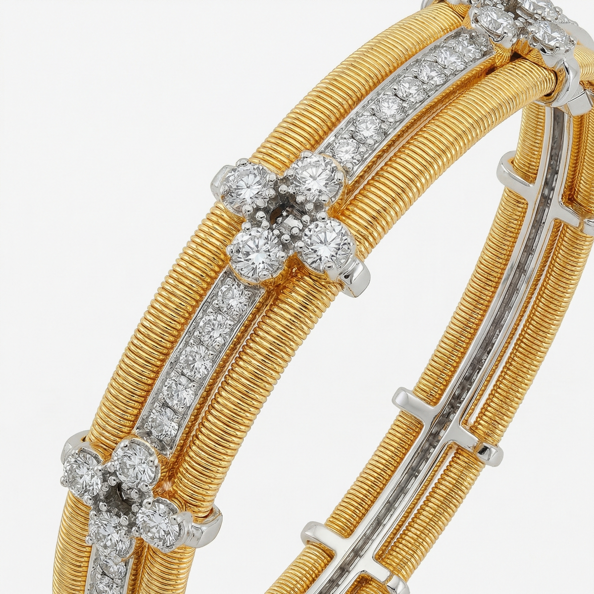 Centerline Bangle with White Round Stone – on Yellow Gold