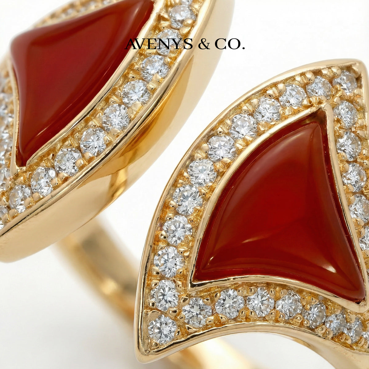 Fan Halo Ring with White Round Stone – on Yellow Gold