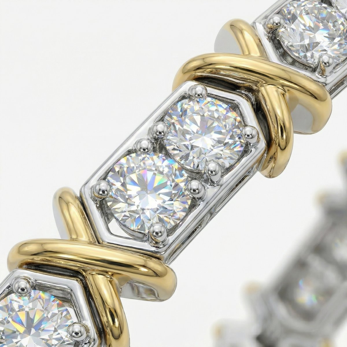 X16 Bracelet with White Round Stone – on White Gold