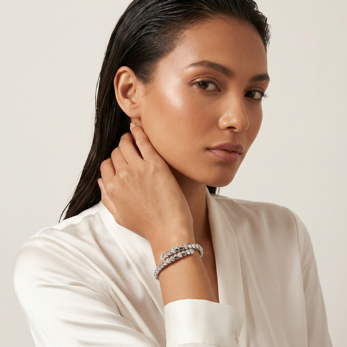 Chevron  Bangle with White Round Stone – on White Gold