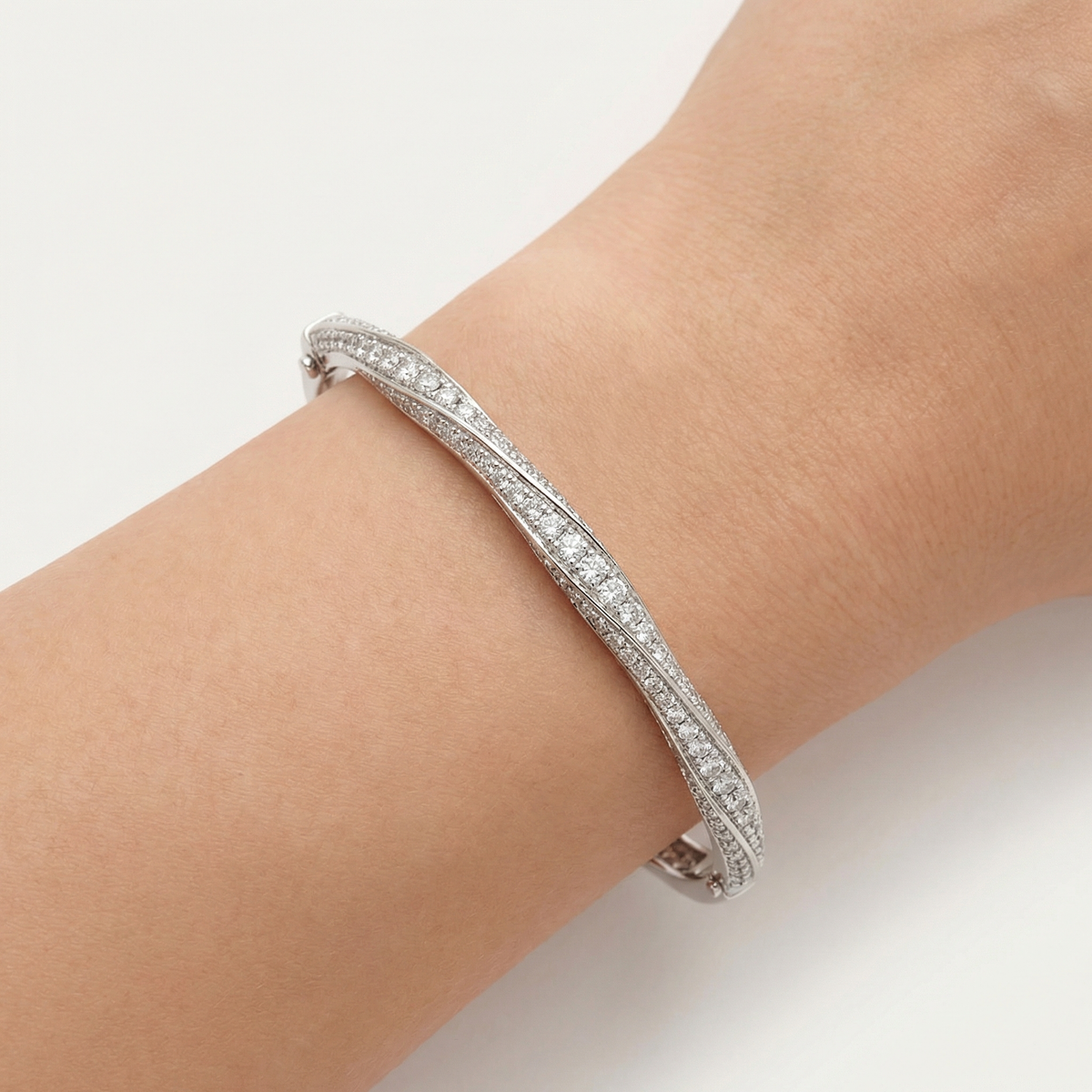 Spiral Bangle with White Round Stone – on White Gold