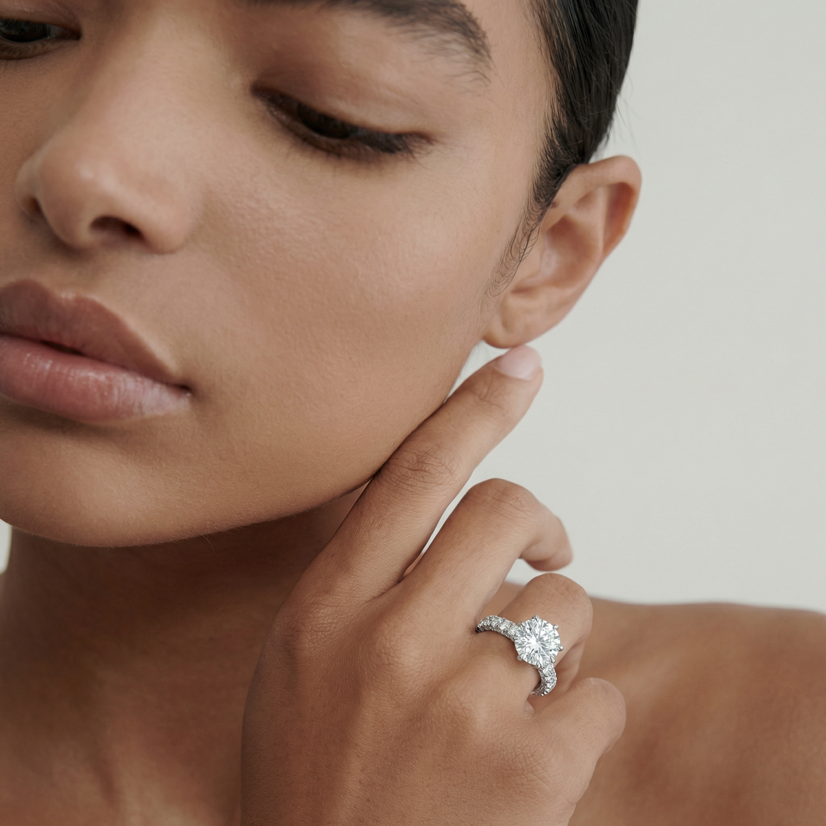Startdust 6ct Solitaire Ring with White Round Stone – on White Gold