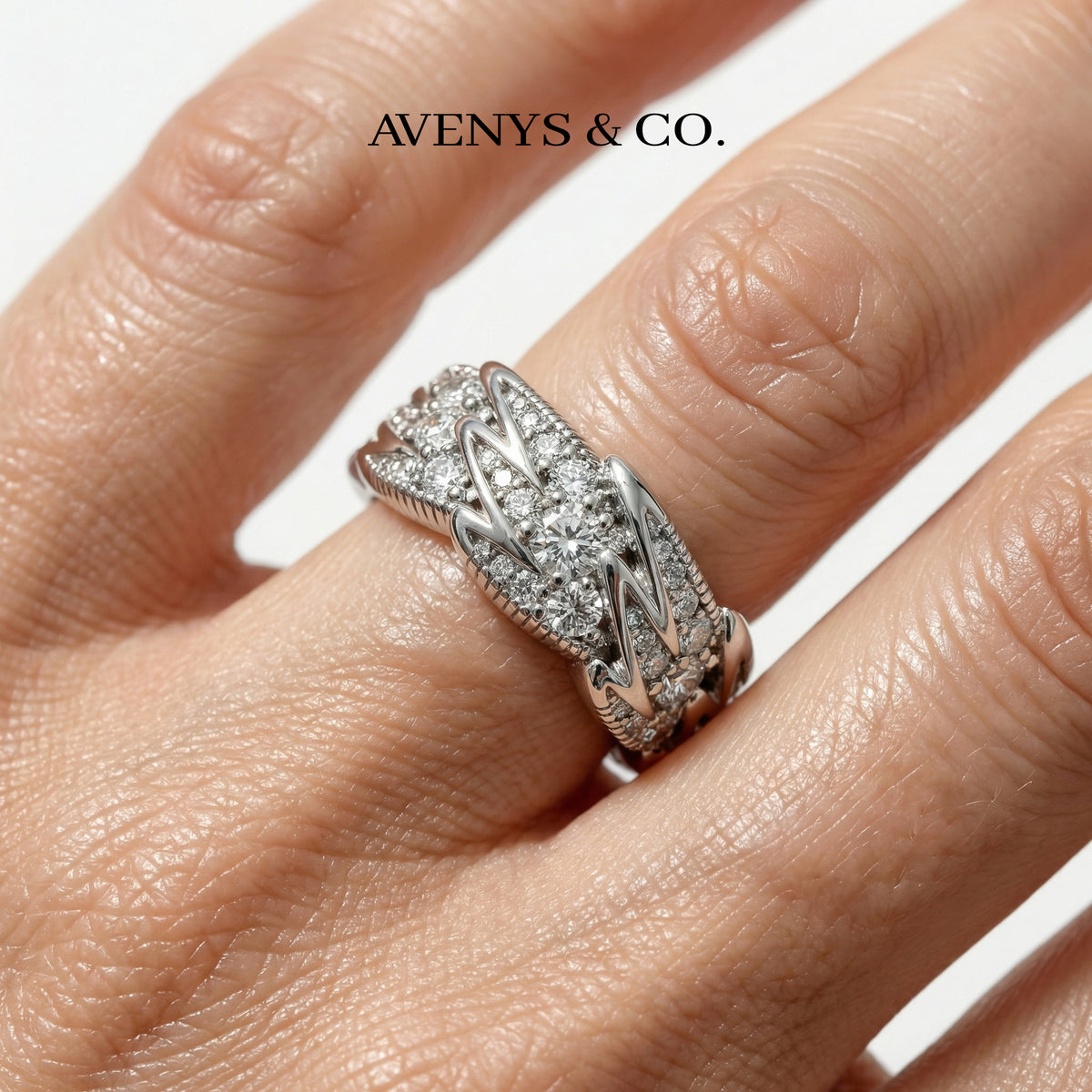 Birds Classic Ring with White Round Stone – on White Gold