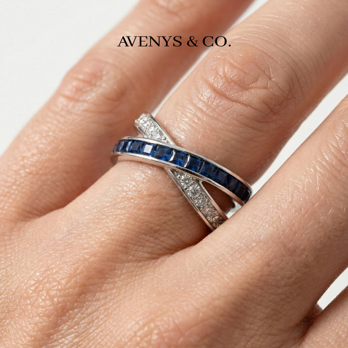 Interlink Ring with Blue Emerald Stone – on White Gold