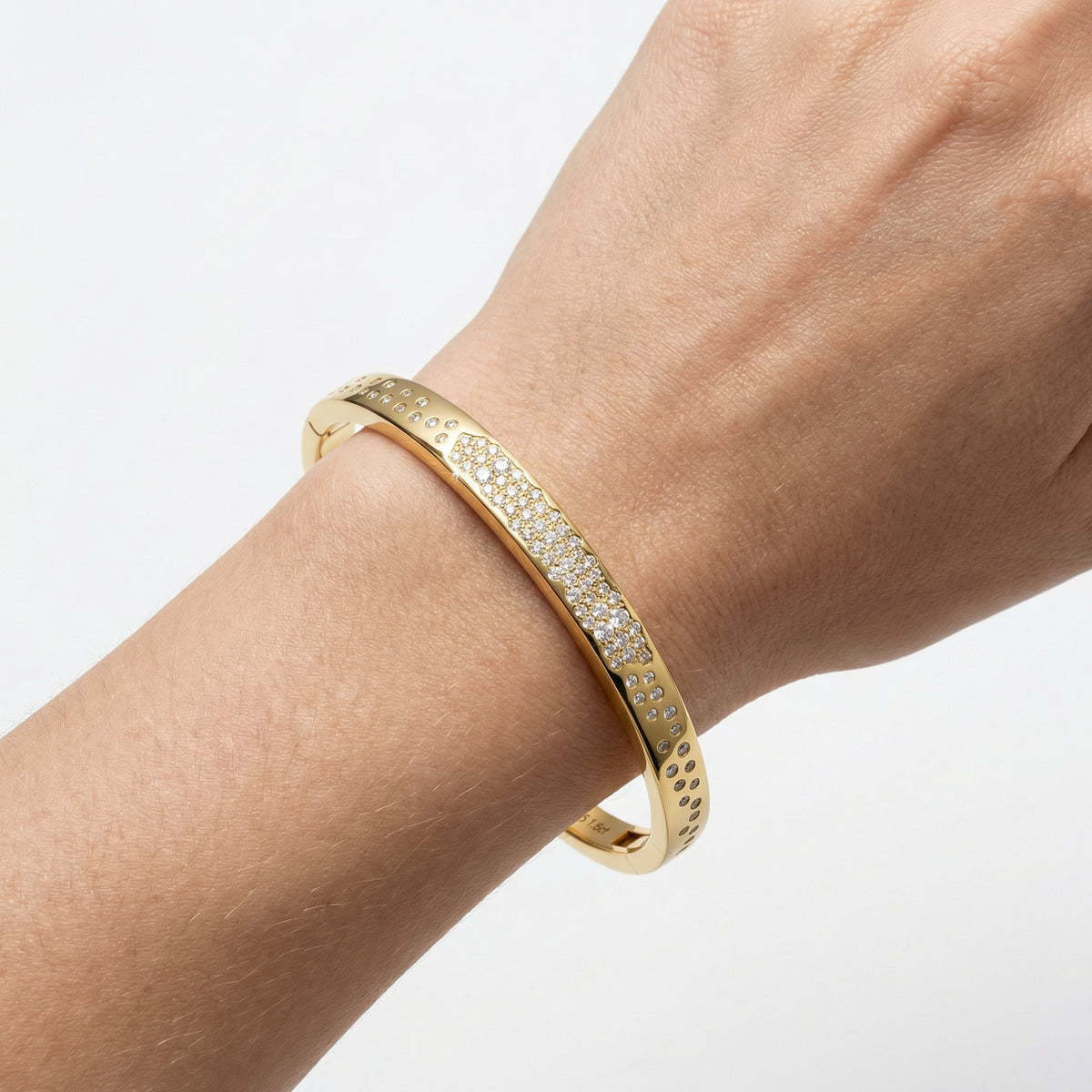 Constellation Bangle with White Round Stone – on Yellow Gold