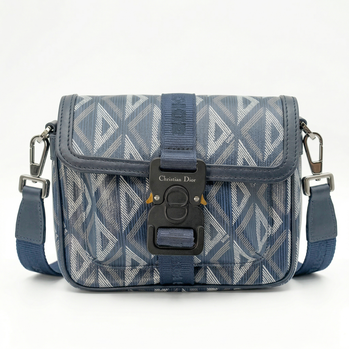 Dior Hit The Road Mini – CD Diamond Coated Canvas