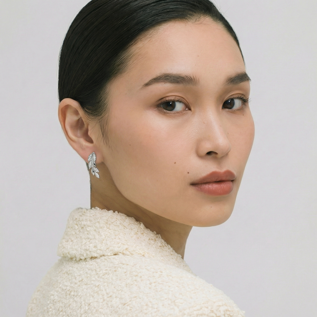 Leaf Earrings with White Round Stone – on White Gold