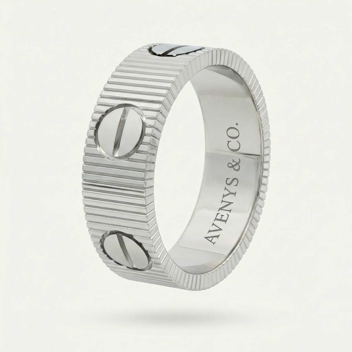 Loop Classic Ring – on White Gold
