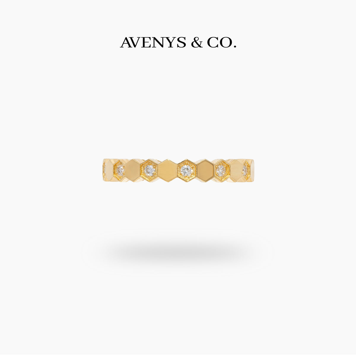 Honeycomb Ring with White Round Stone – on Yellow Gold