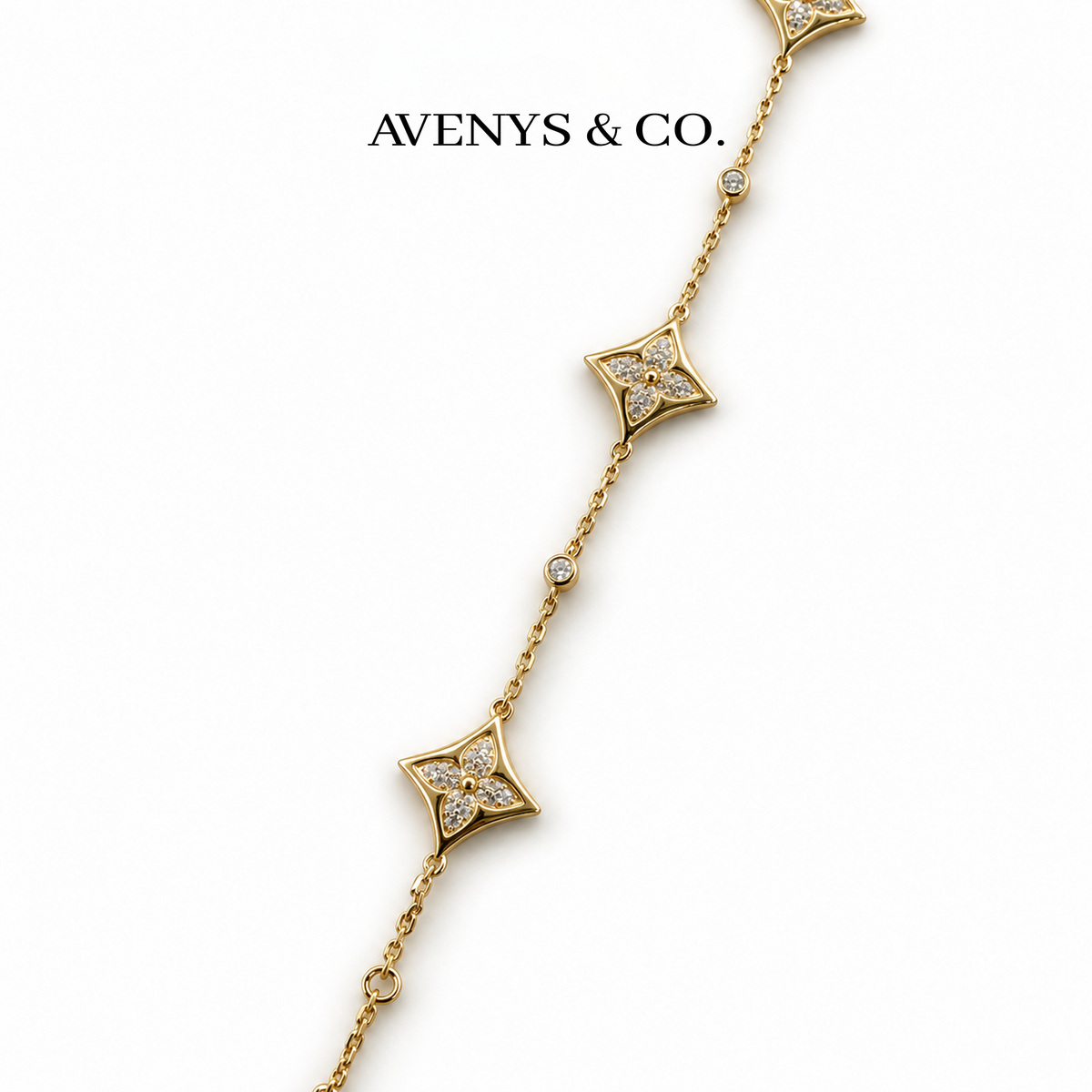 AV Bloom Starburst Bracelet on Yellow Gold — floral-star motif detail