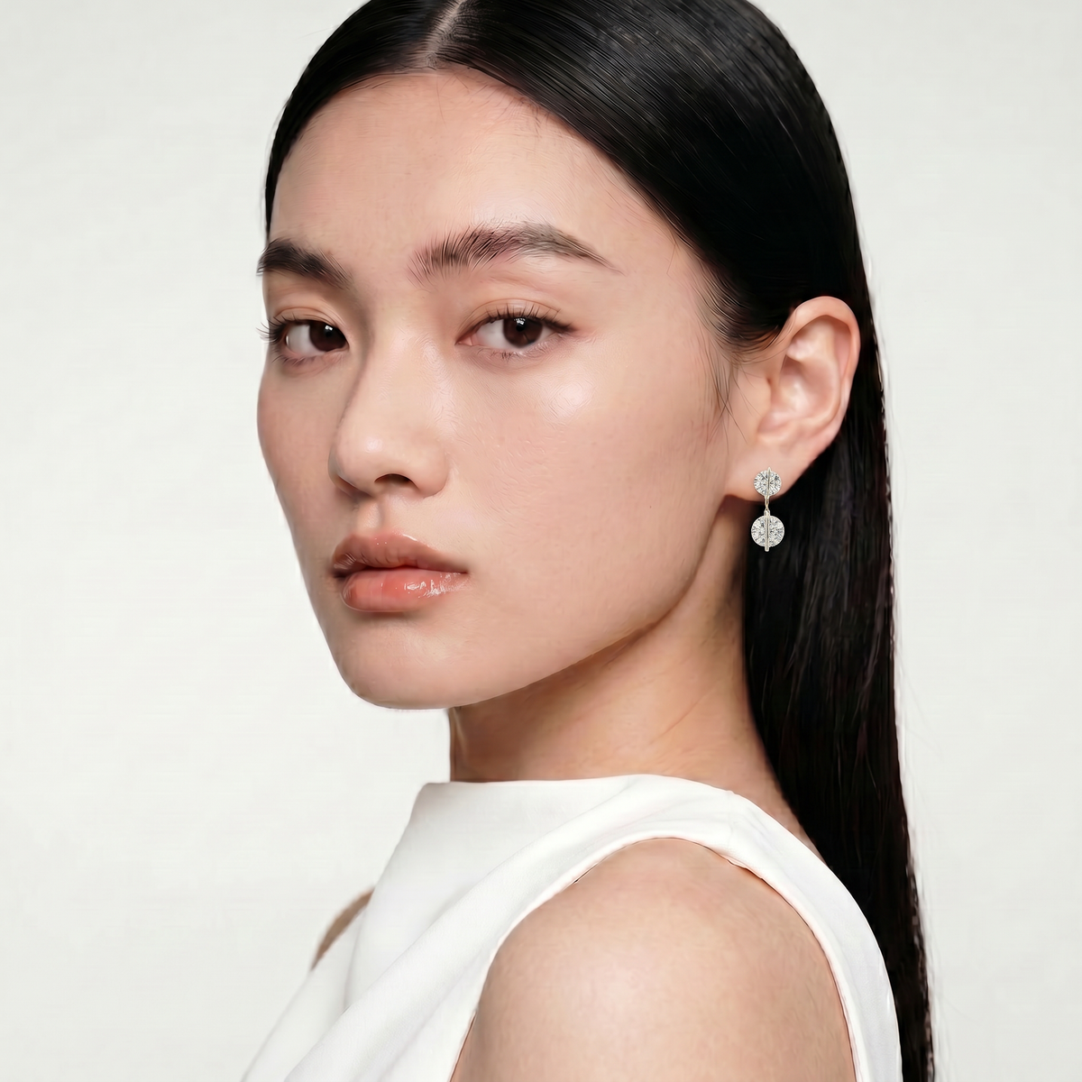 Dancing Diamonds Earrings in Yellow Gold — model view